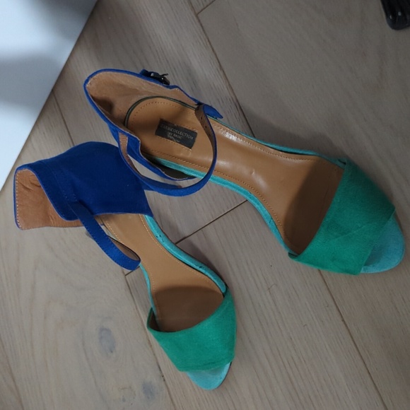 Color-blocked heels - Picture 2 of 4